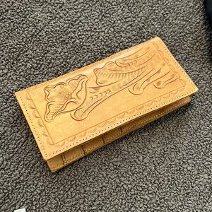Leather tuled wallet